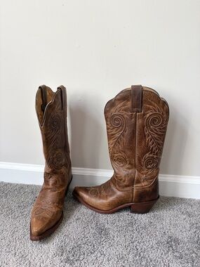 Brown/tan Leather Western Cowboy Boots Justin Women's Damiana Boot- snip toe